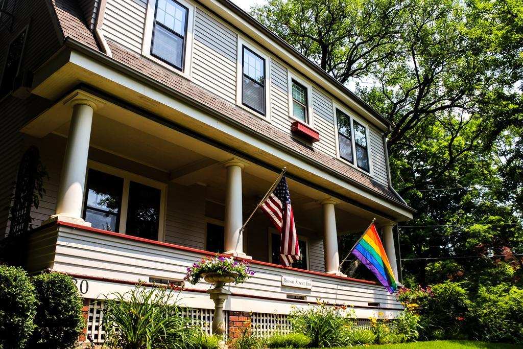 Brown Street Inn Bed And Breakfast 爱荷华 外观 照片