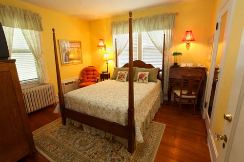 Brown Street Inn Bed And Breakfast 爱荷华 外观 照片